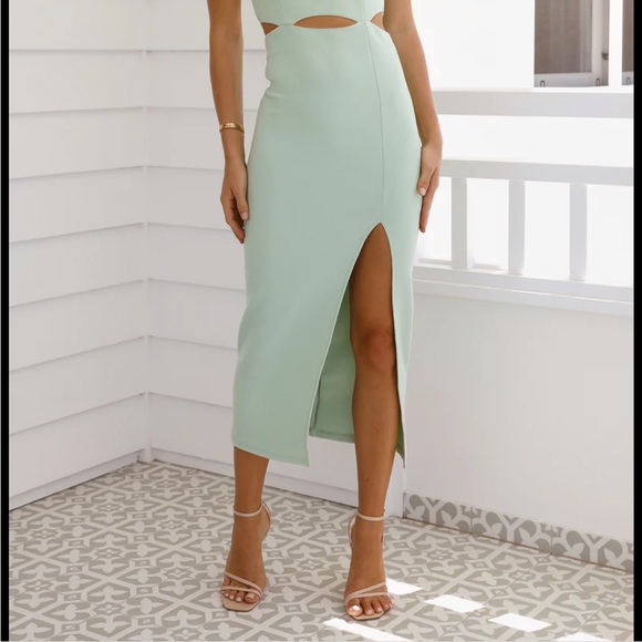 COPY - Hello Molly Dress - Picture 10 of 11